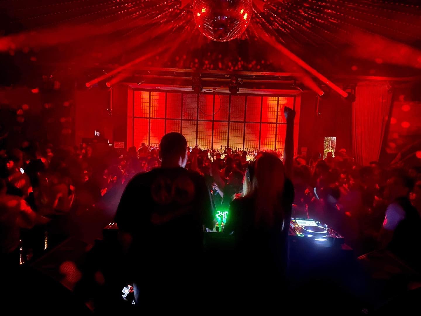 Paradise Club photo 2