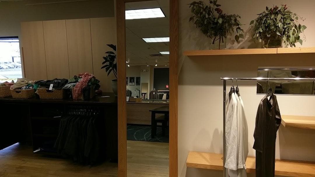 EILEEN FISHER photo 1