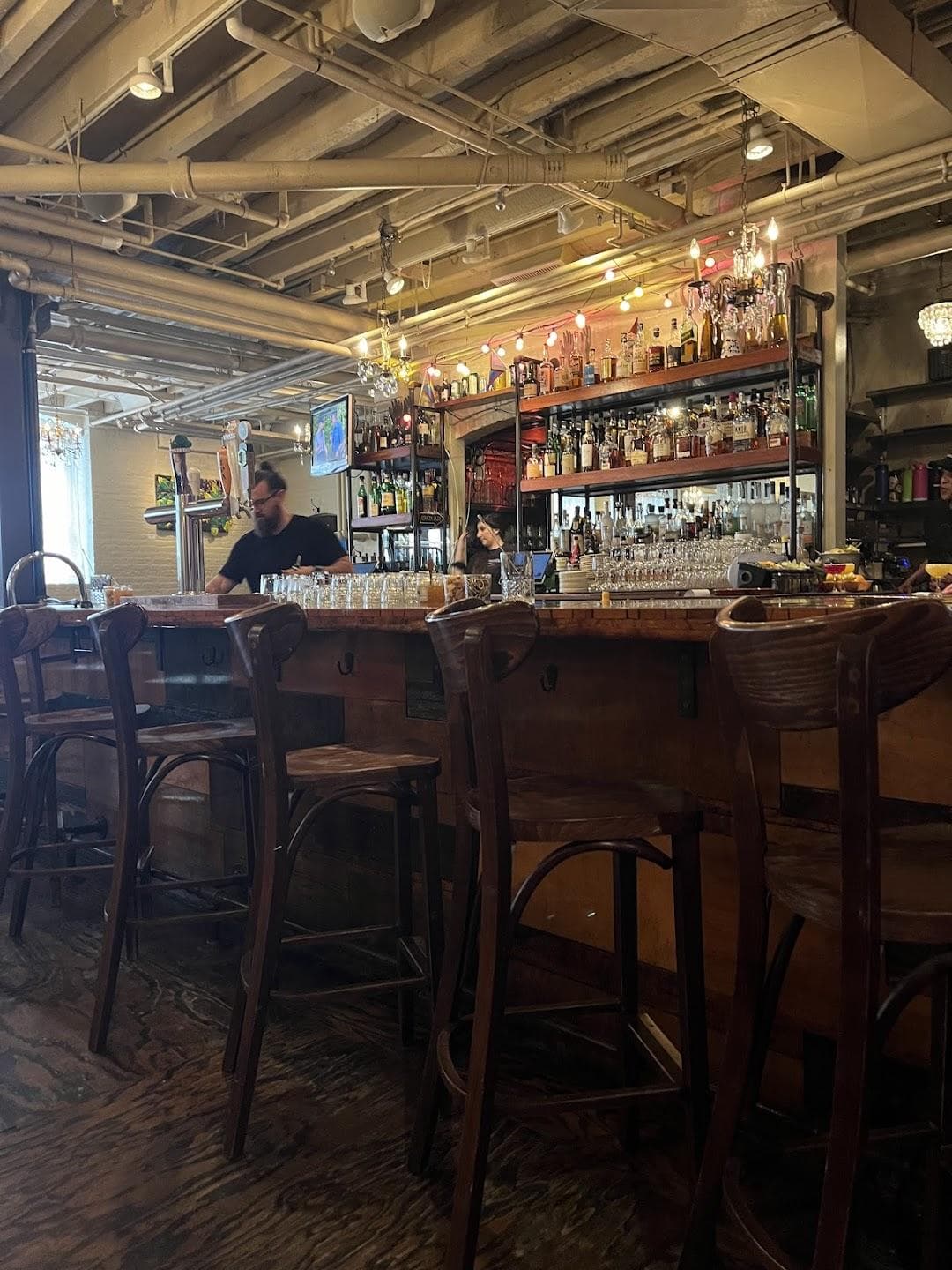 Beehive Restaurant photo 4