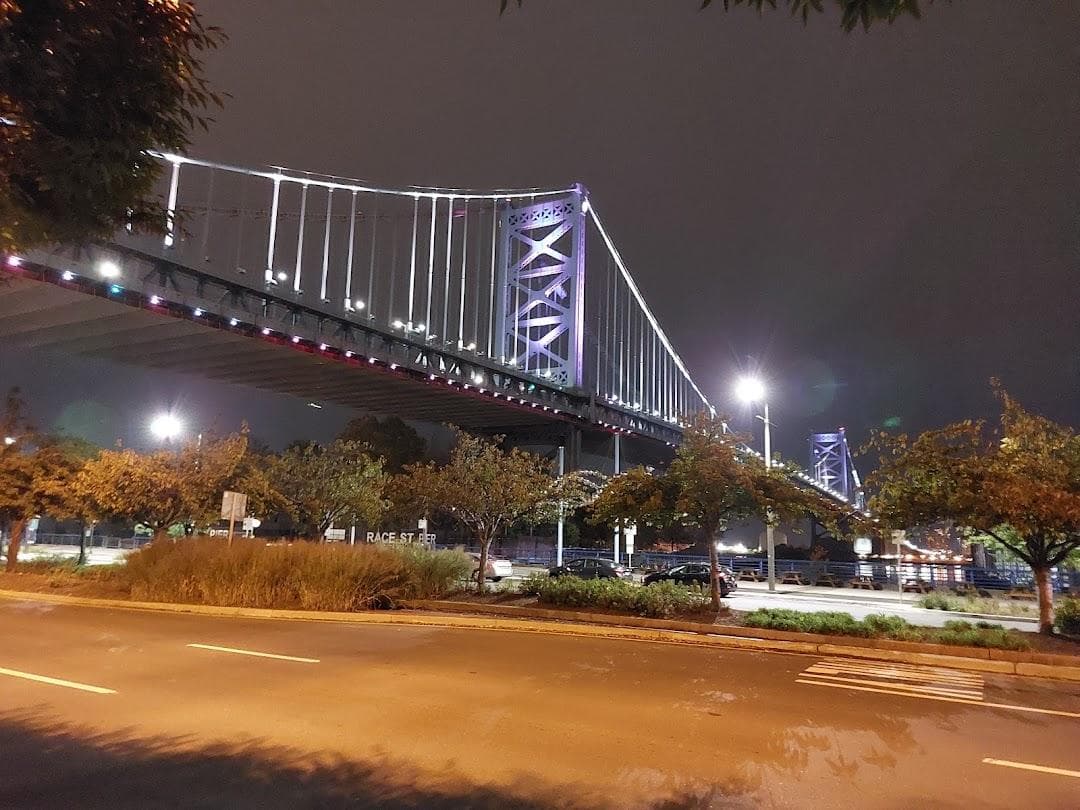 Benjamin Franklin Bridge photo 1