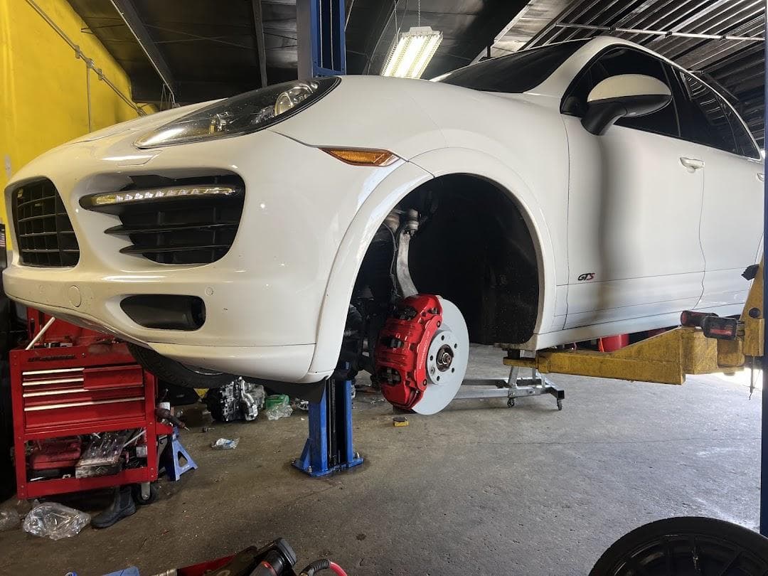 MEDINA AUTO REPAIR photo 4