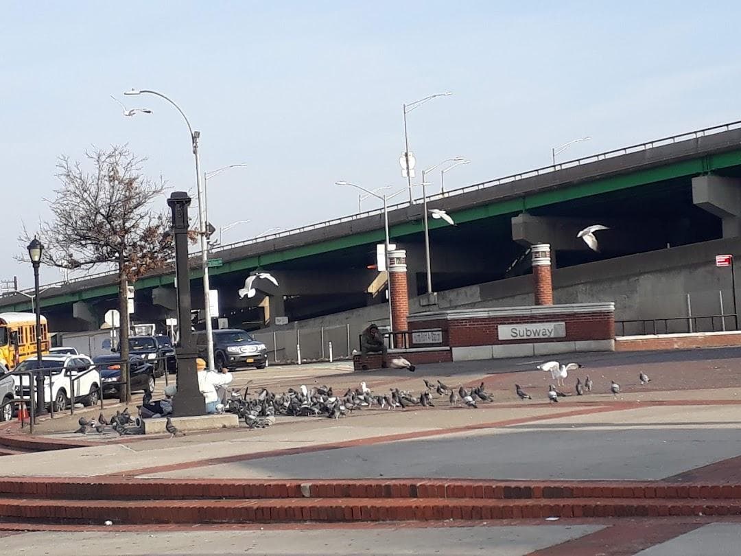 Southern Blvd & hunts point Ave photo 3