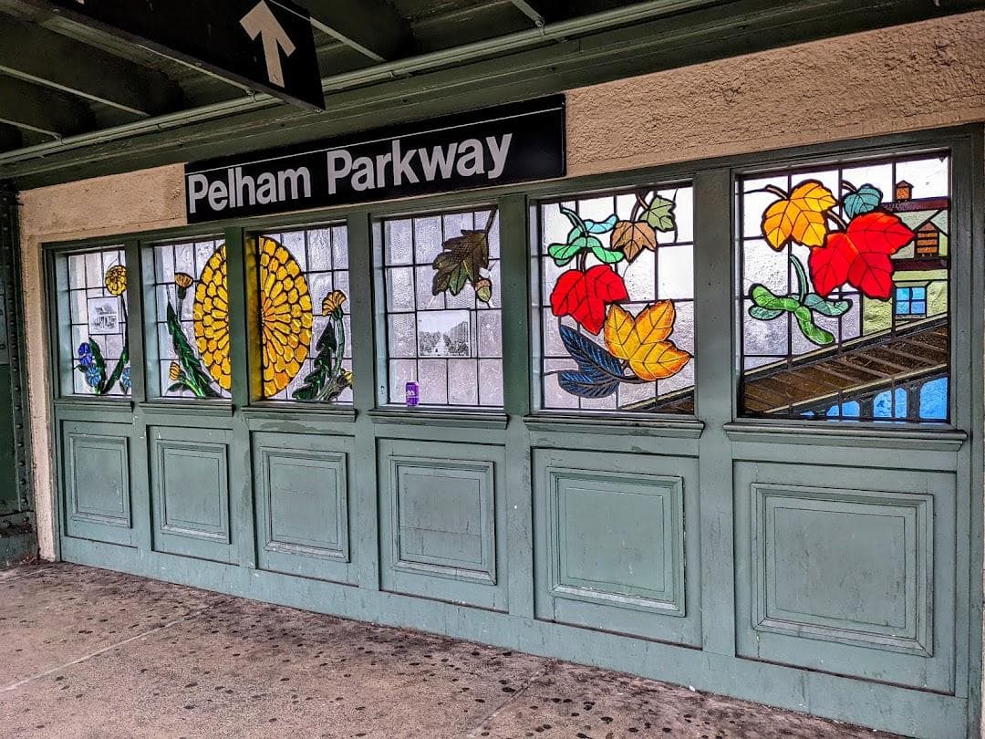 Pelham Pkwy photo 5