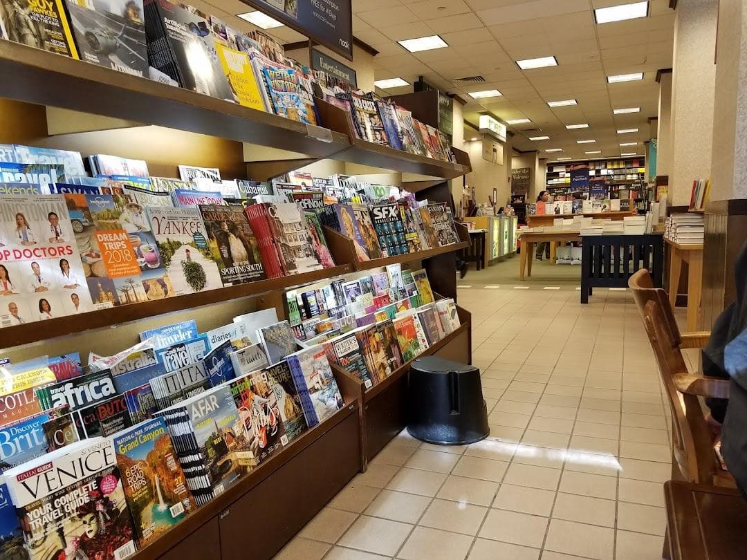 Barnes & Noble photo 1