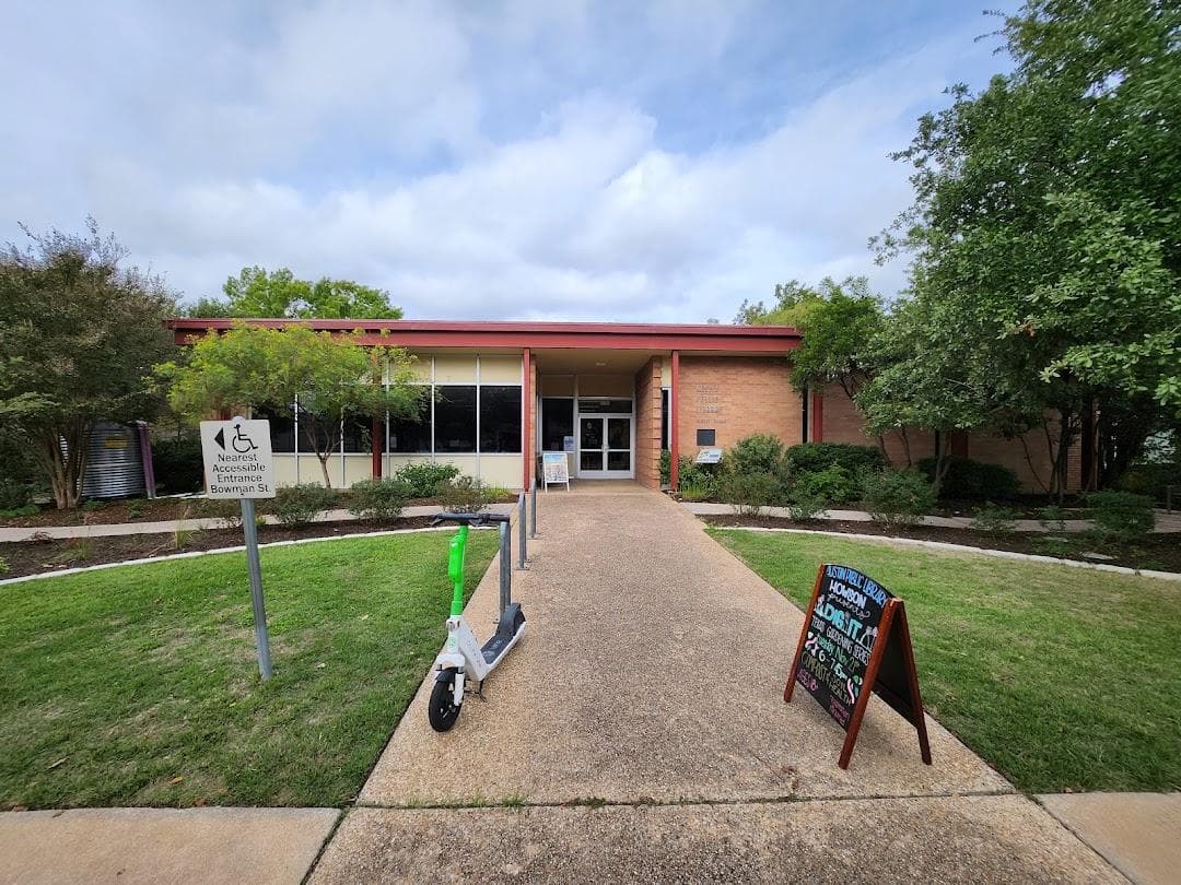 Howson Branch, Austin Public Library photo 6