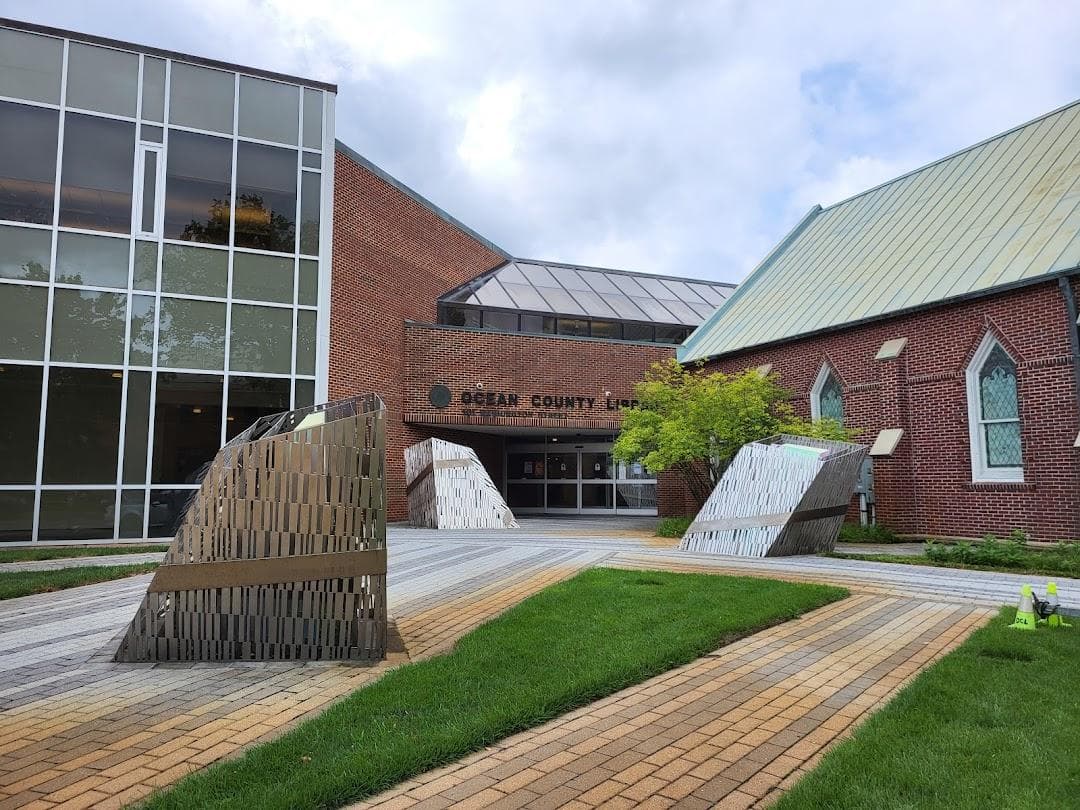 Ocean County Library, Toms River photo 6