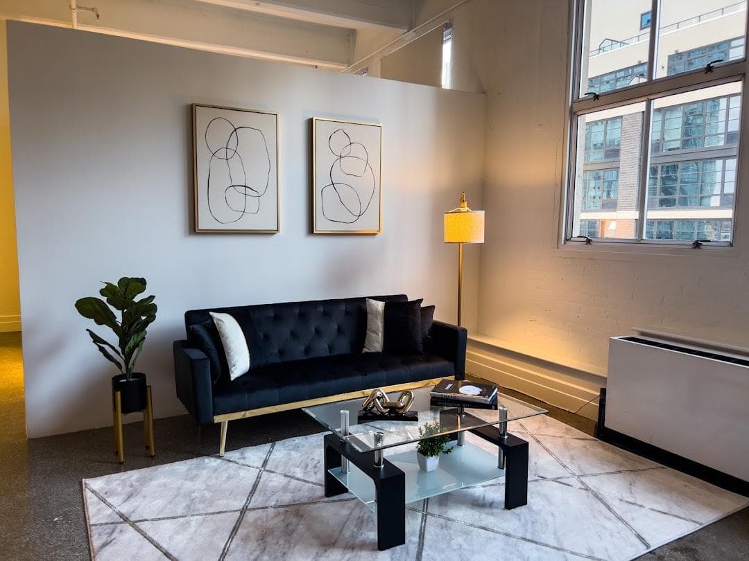 150 Bay Street photo 1