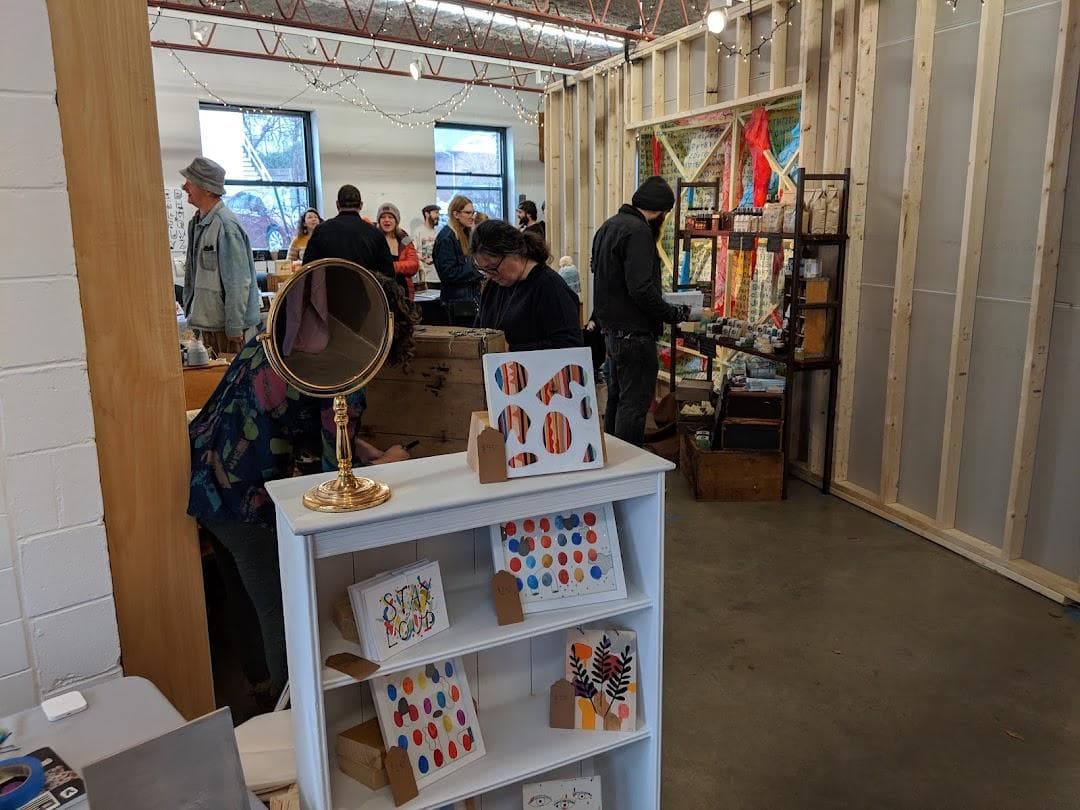 Buoy Gallery photo 3