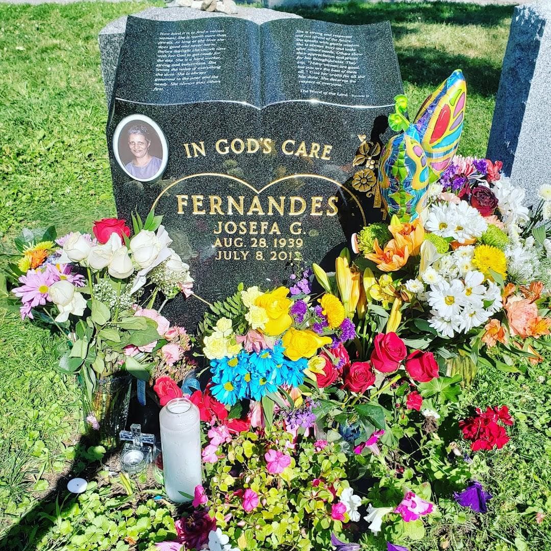 Cedar Grove Cemetery photo 2