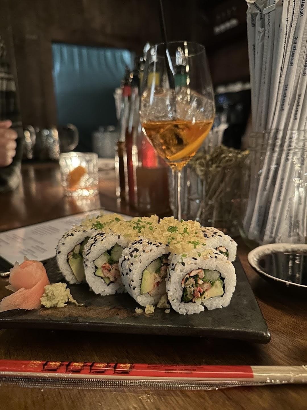 Bee's Knees & Honey Lounge photo 3