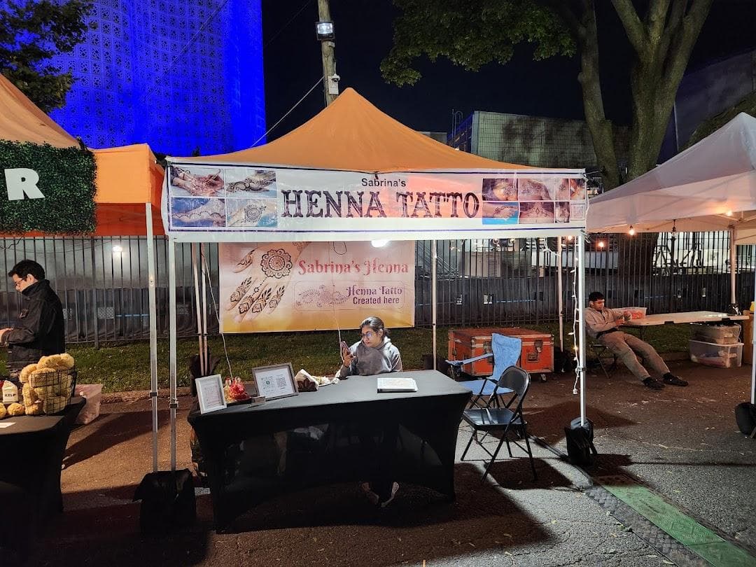 Queens Night Market photo 4