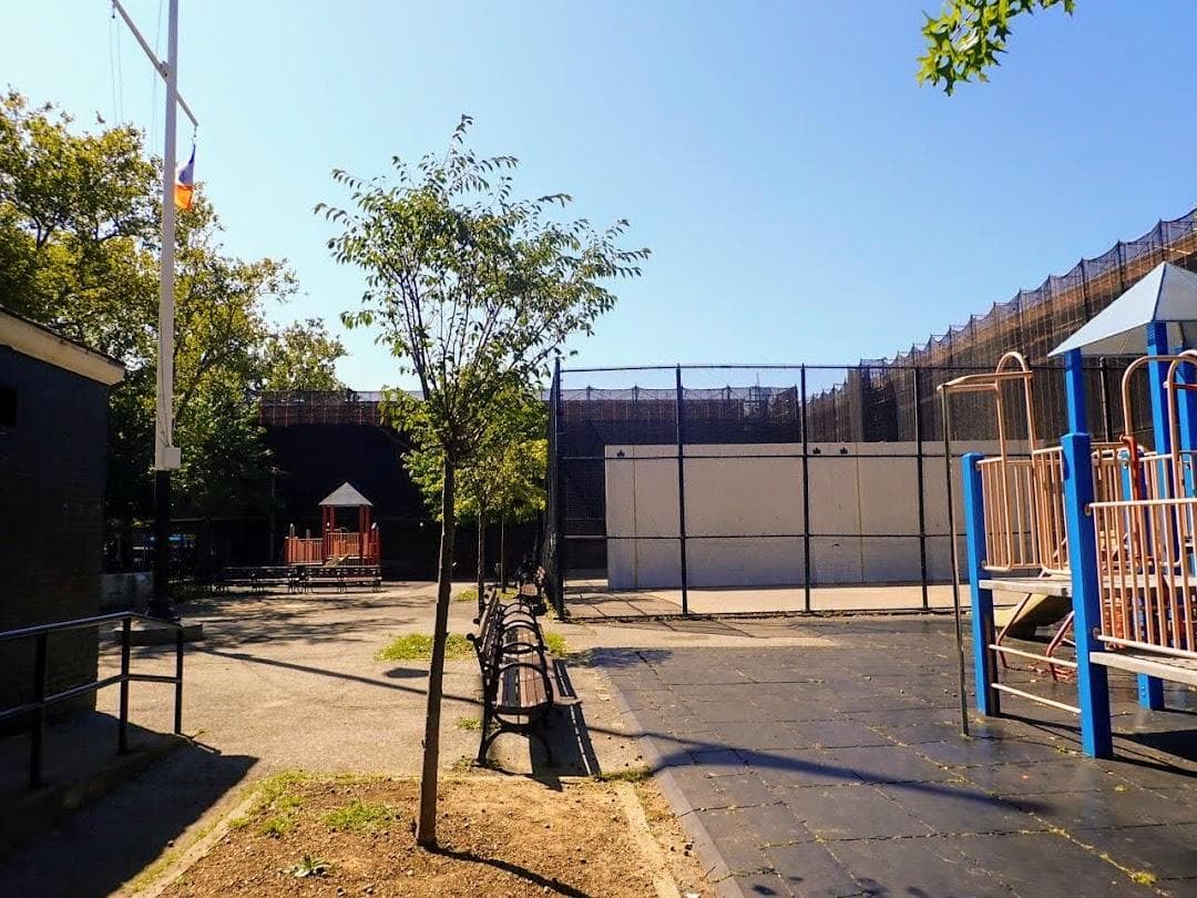 Castle Hill Playground photo 3