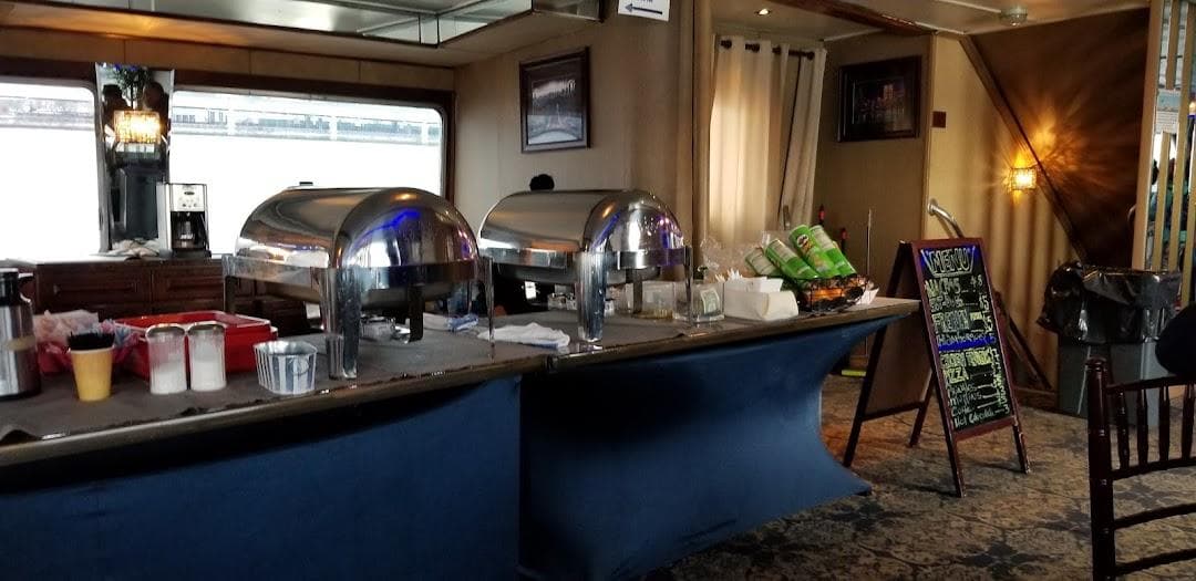 Majestic Harbor Cruises photo 6