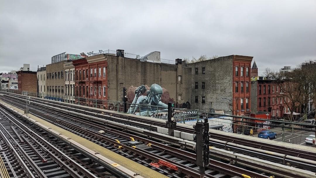 Halsey St photo 2