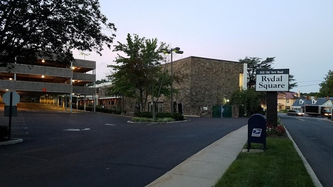 Jenkintown Square photo 2