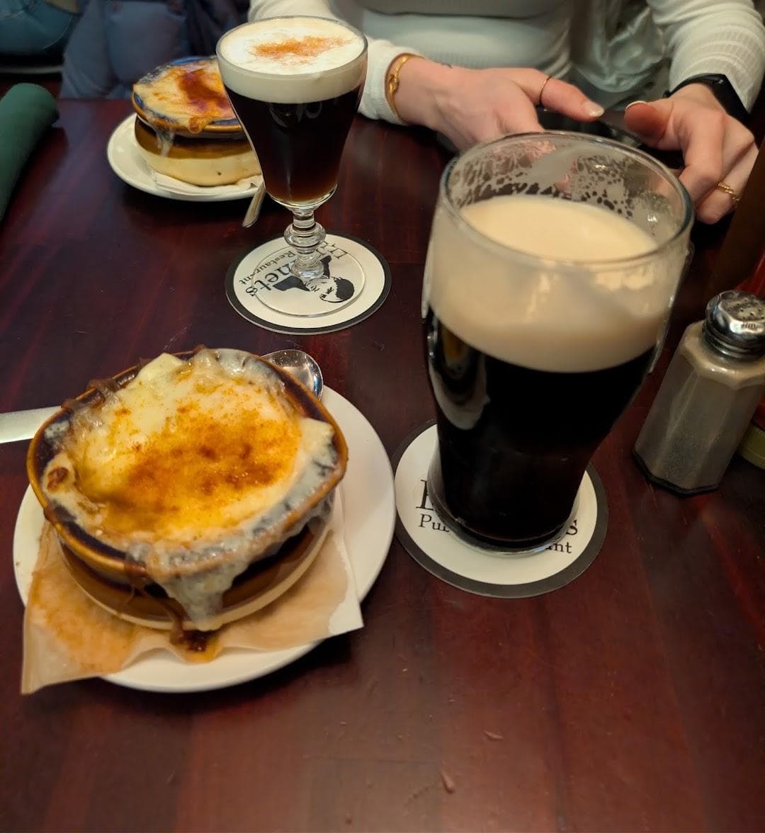 Emmets Irish Pub photo 6
