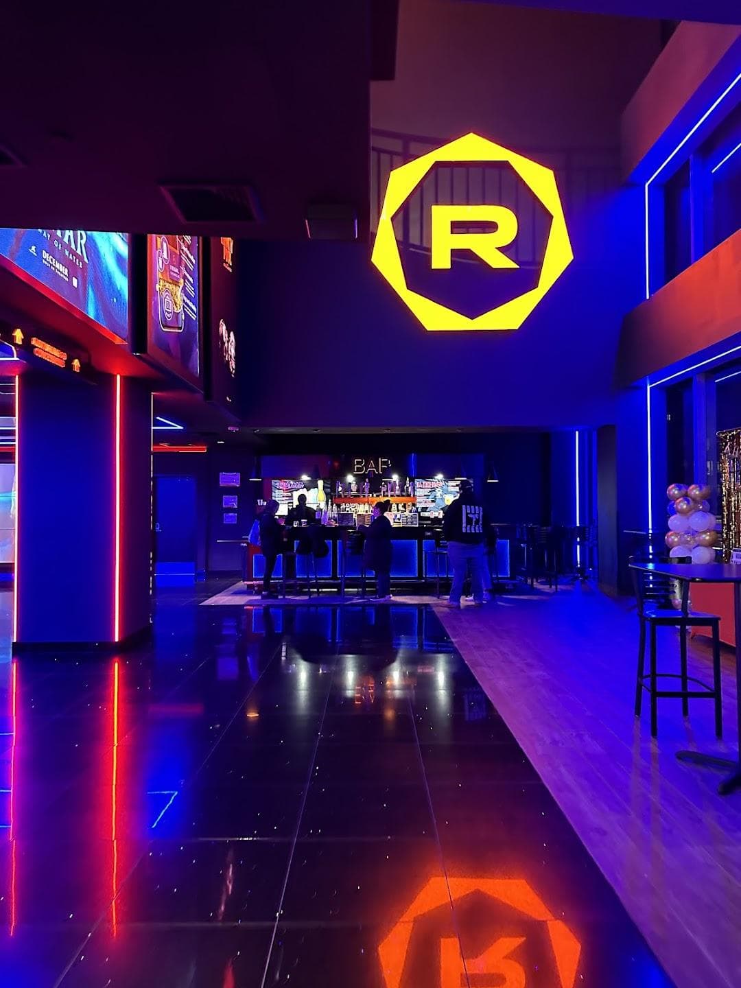 Regal Union Square photo 4