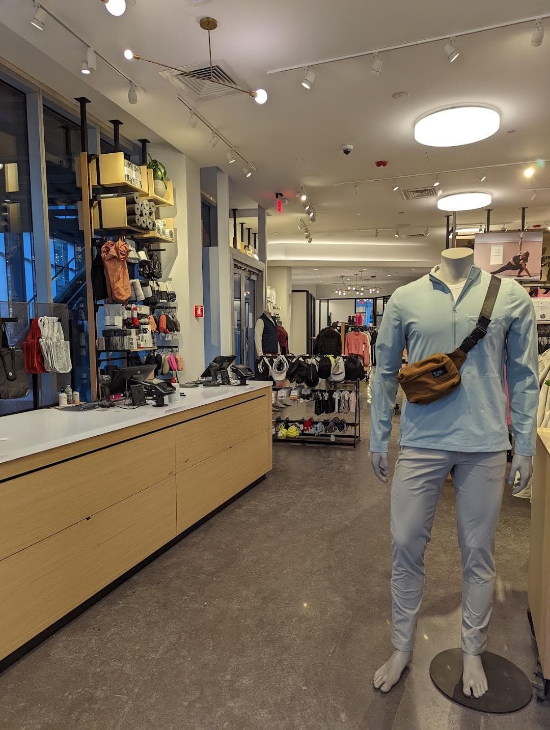 lululemon photo 6