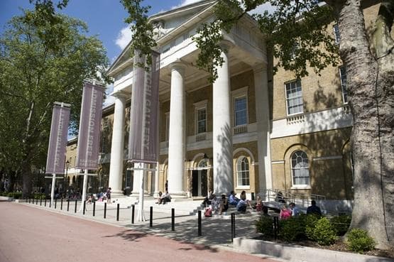 Saatchi Gallery photo 3