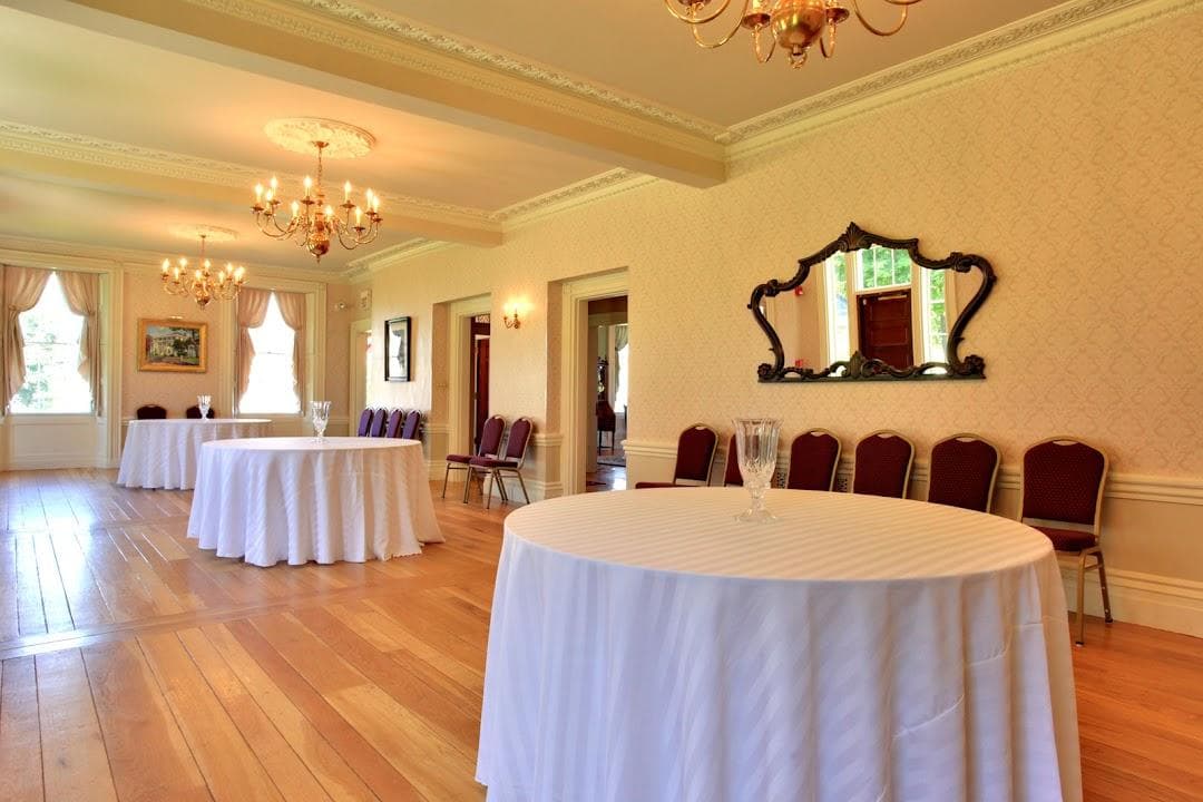 Asa Waters Mansion photo 4