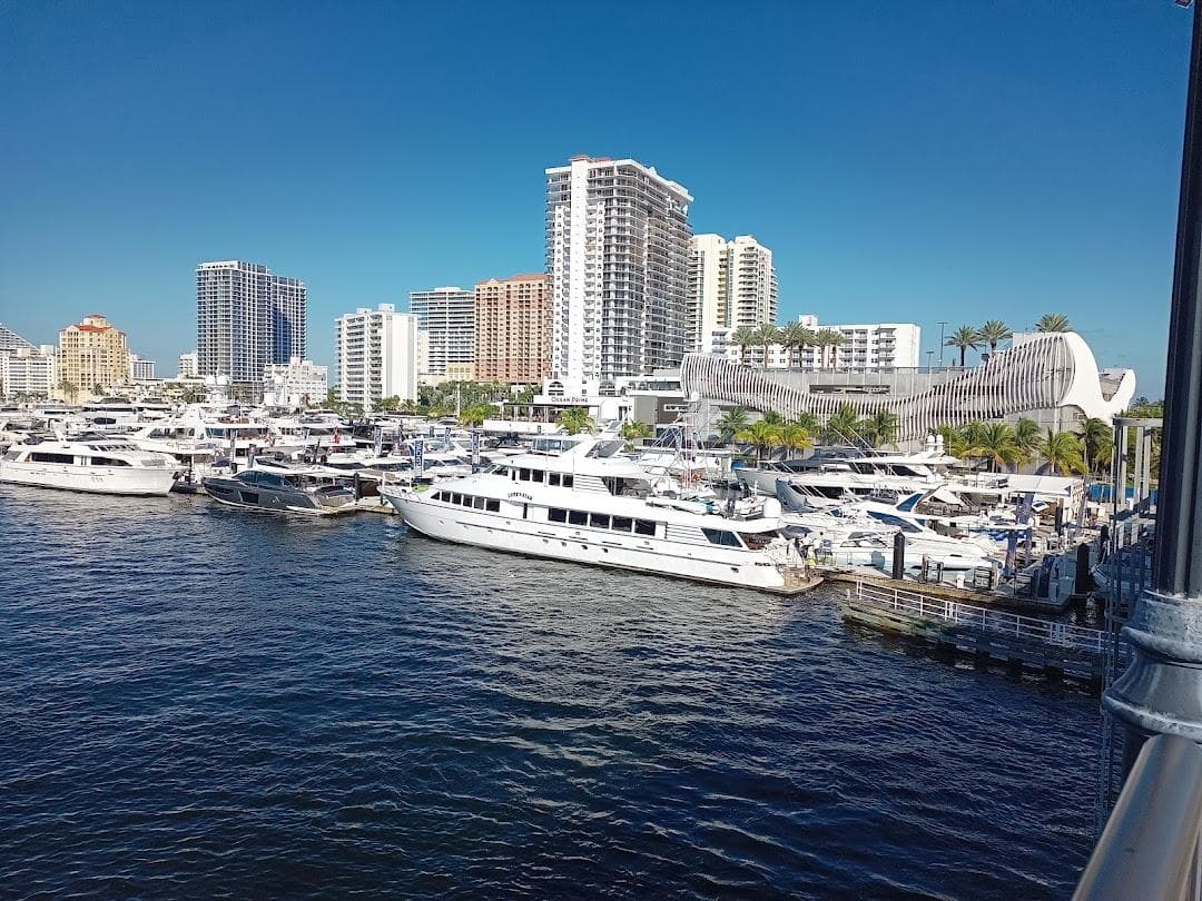 Las Olas Intracoastal Promenade Park photo 2