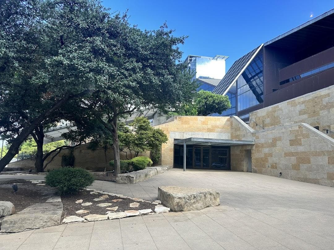 Austin City Hall photo 4