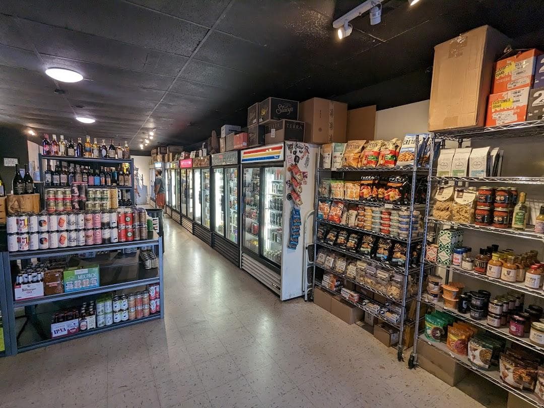 Tip Top Daily Market photo 5
