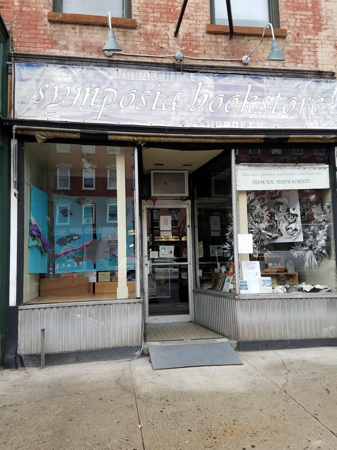 Symposia Community Bookstore photo 4