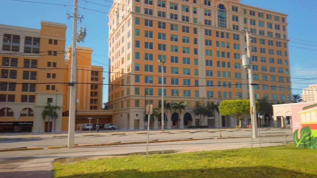 The Plaza photo 5