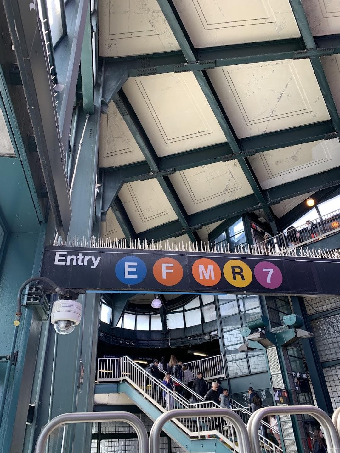 74 St-Broadway photo 1