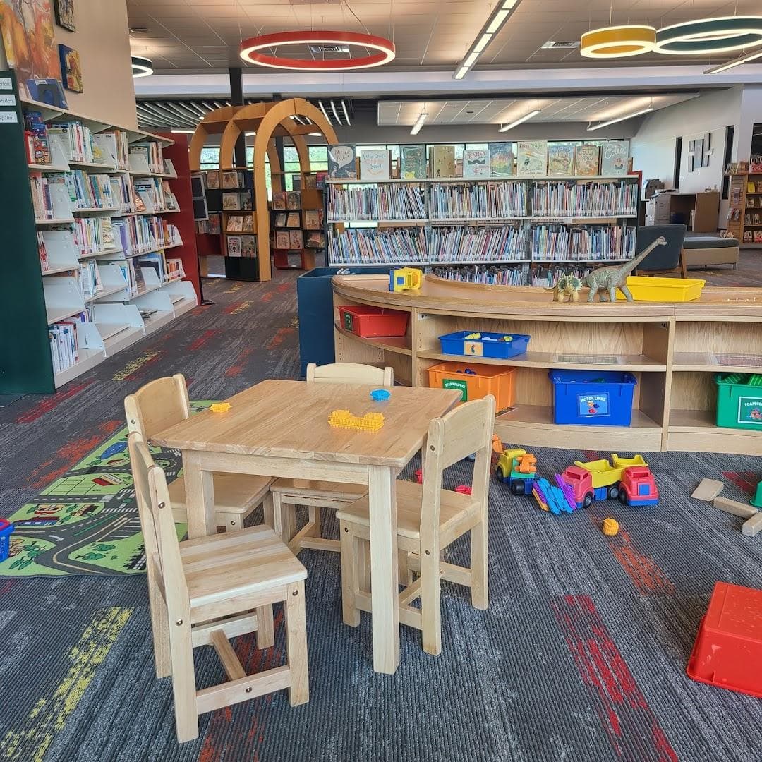 Buda CityHall & Library photo 1