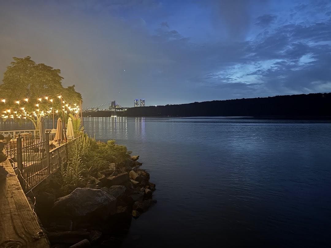 The Hudson photo 4
