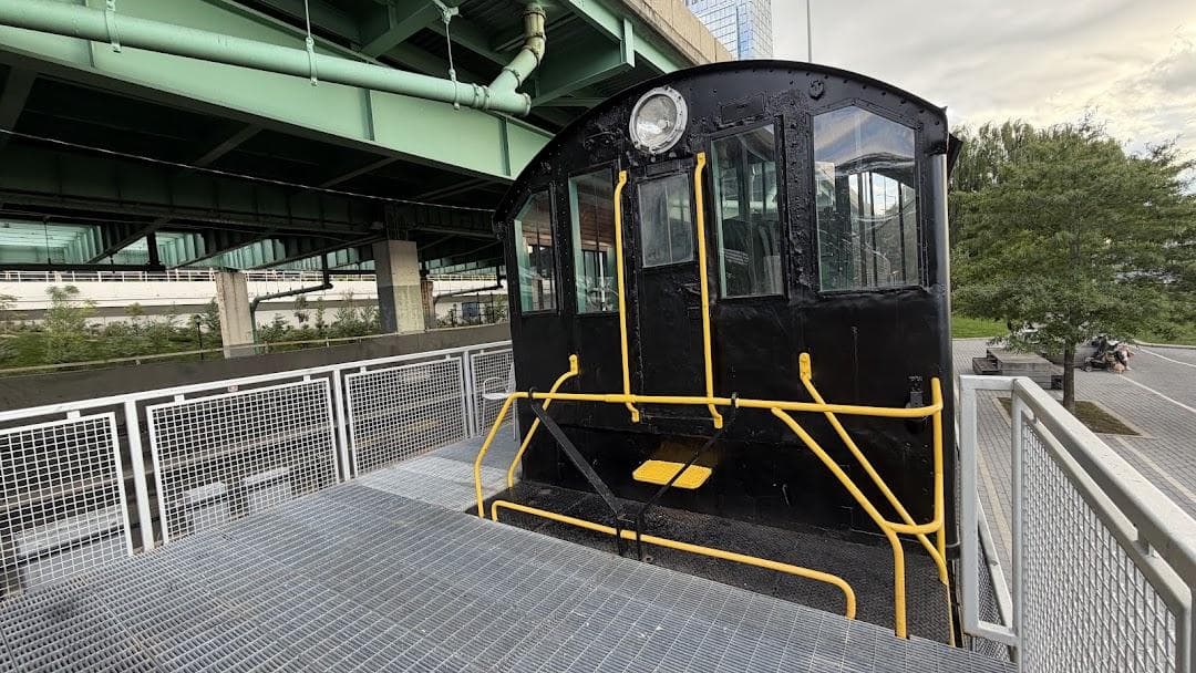 Locomotive Lawn photo 1