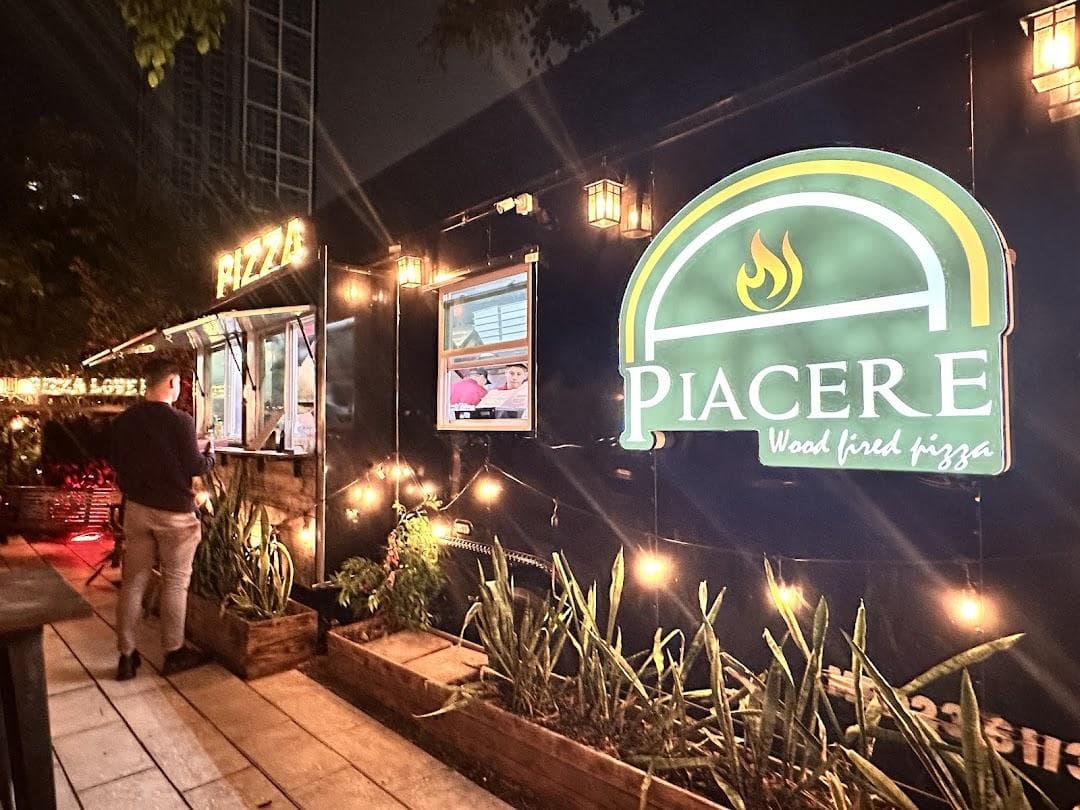 Piacere Wood Fired Pizza photo 6