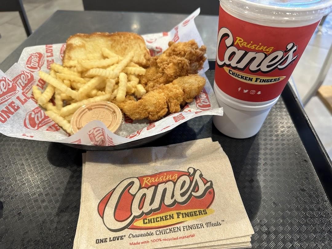 Raising Cane's Chicken Fingers photo 1