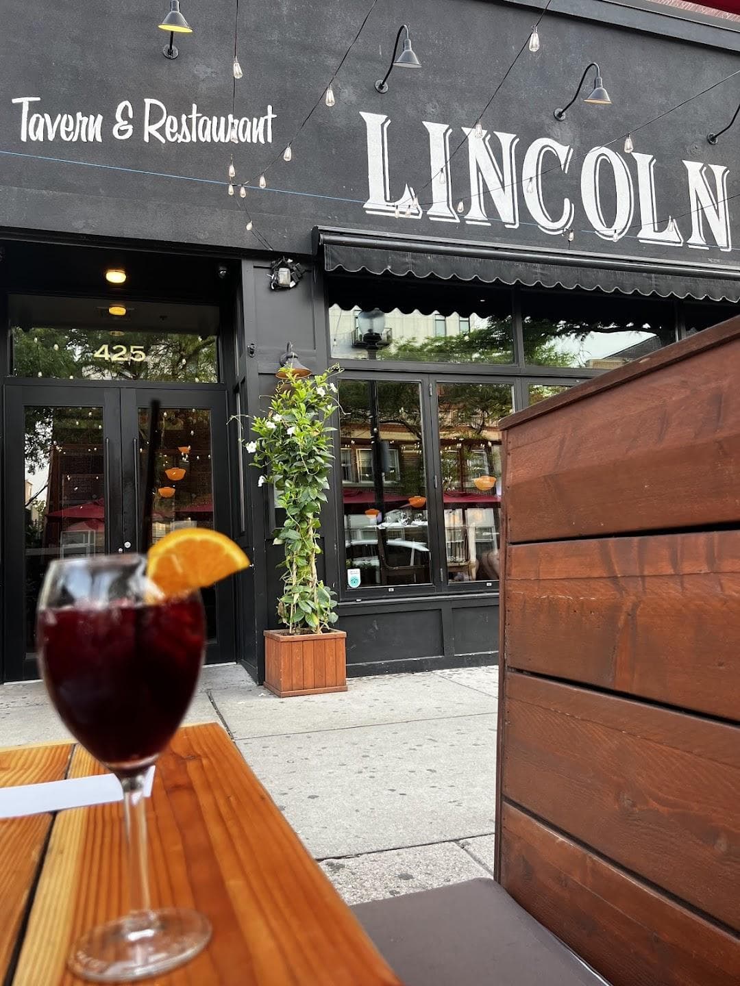 Lincoln Tavern & Restaurant photo 5