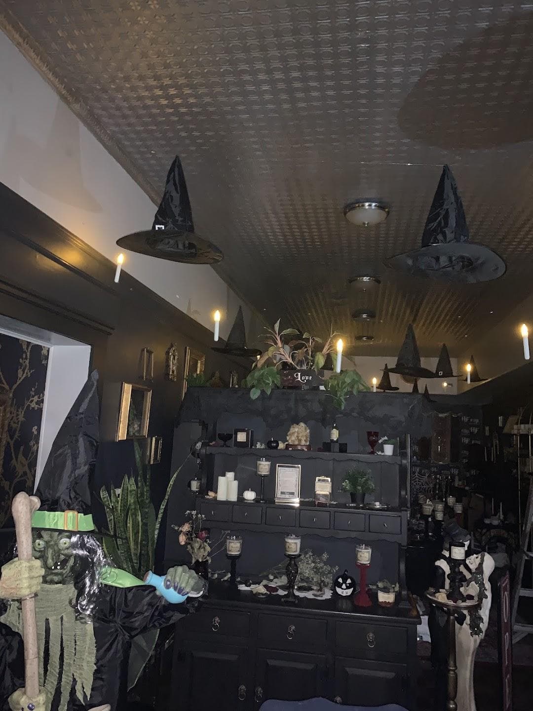 Houss Freya Apothecary photo 1