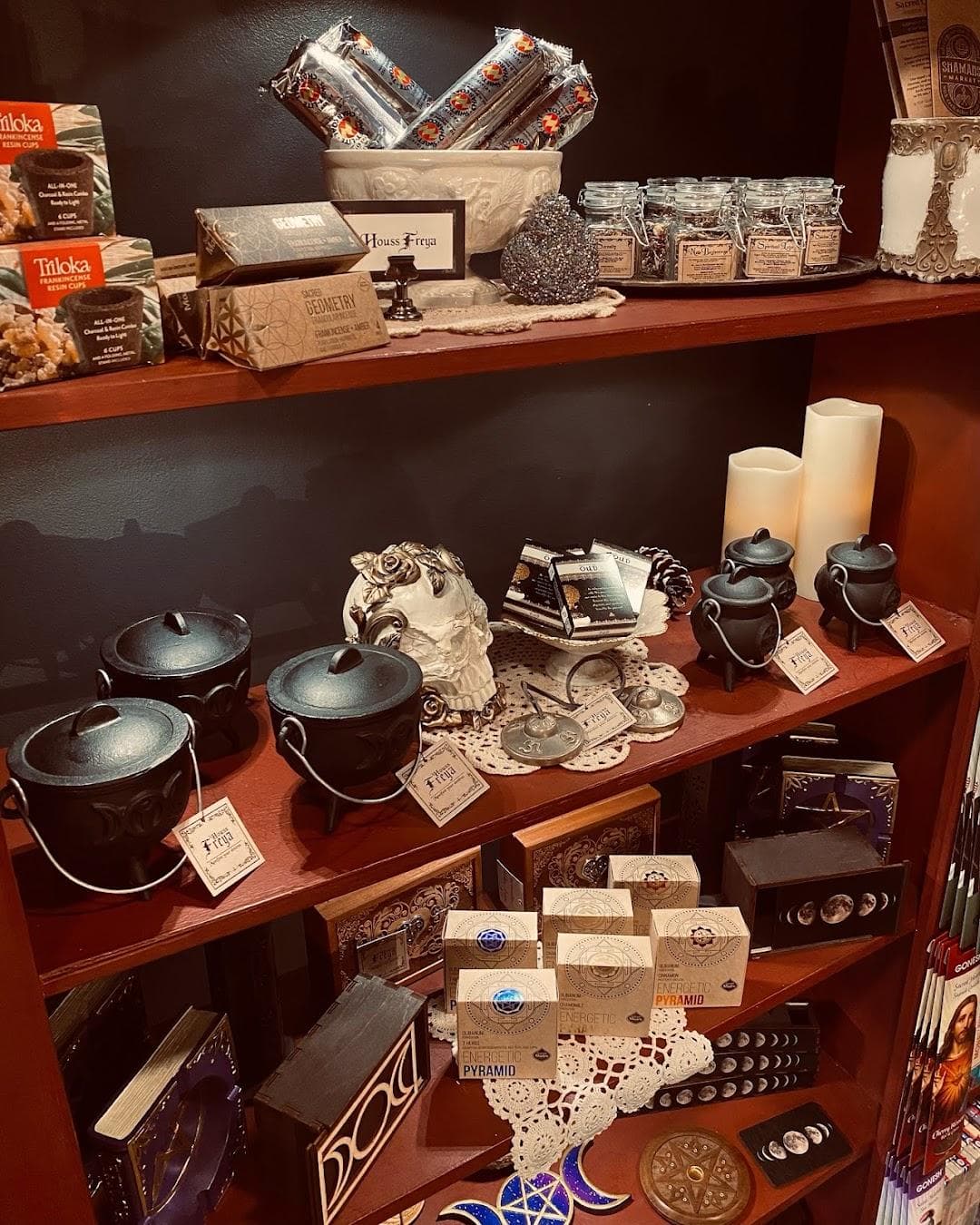 Houss Freya Apothecary photo 3