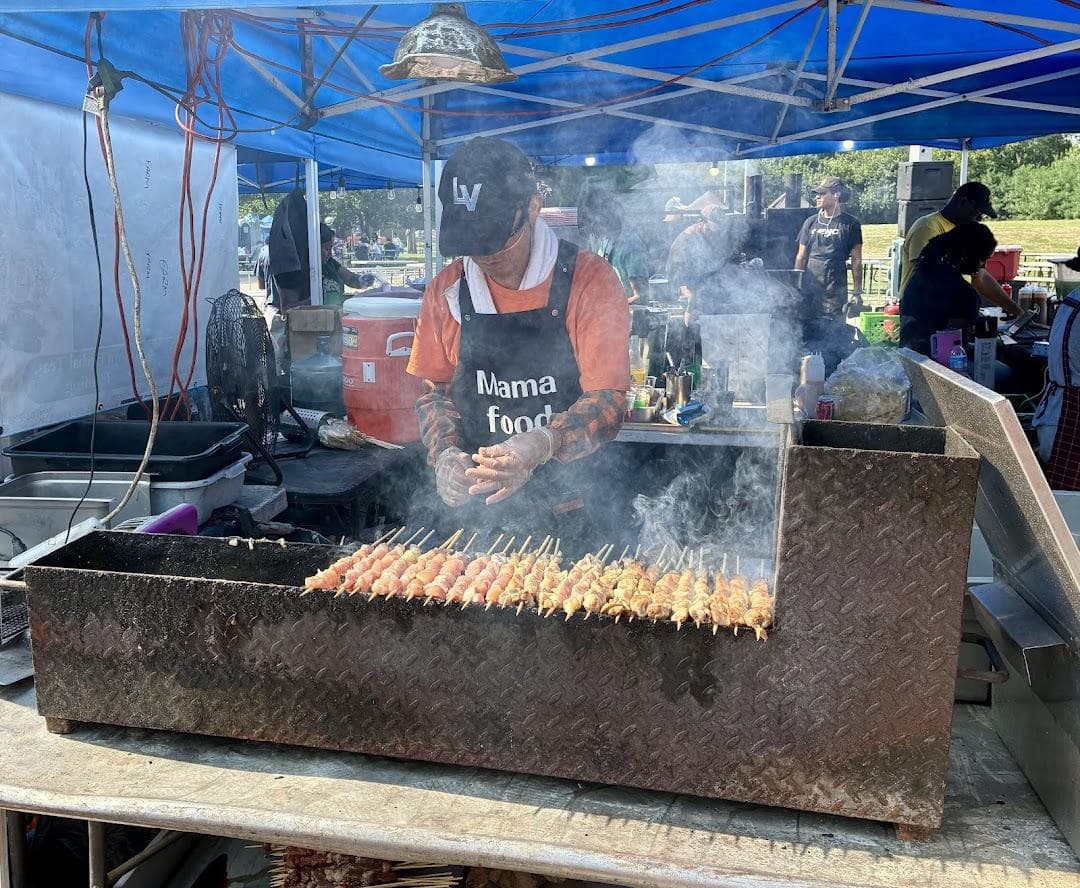 Queens Night Market photo 3