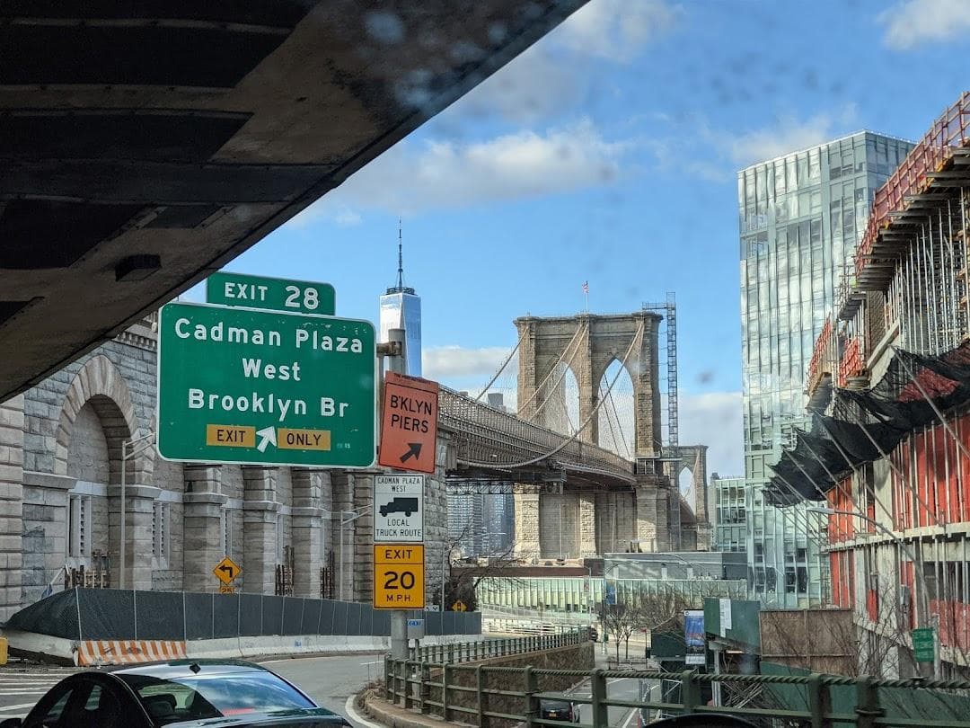 Brooklyn-Queens Expressway photo 4