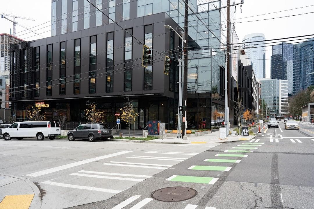 9th & Thomas photo 5