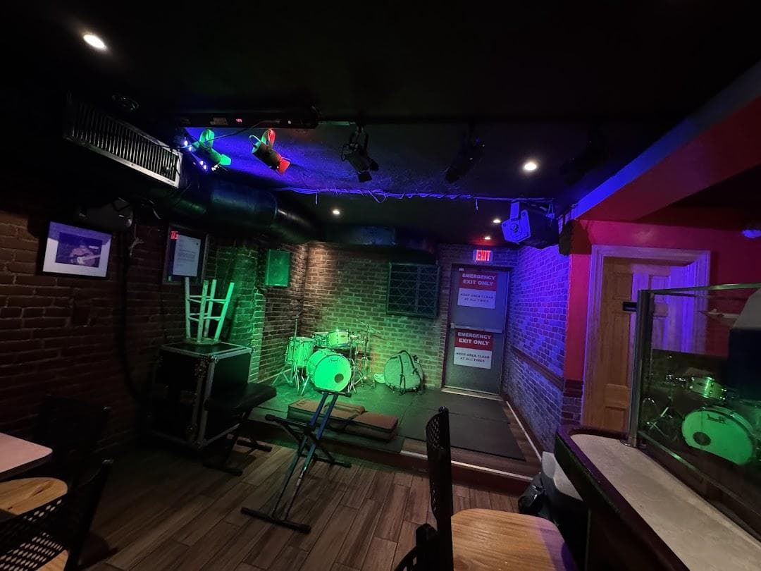 Wally's Cafe Jazz Club photo 2