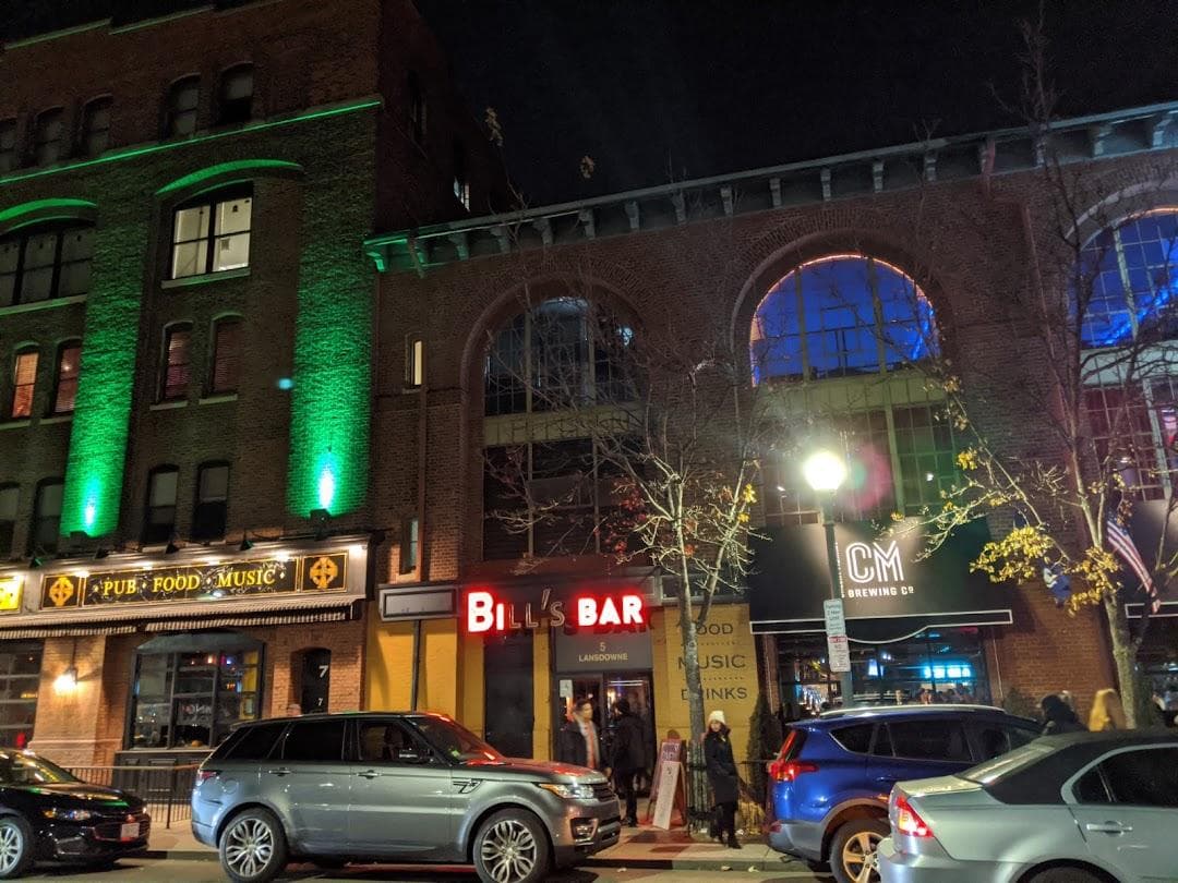 Bill's Bar & Lounge photo 3