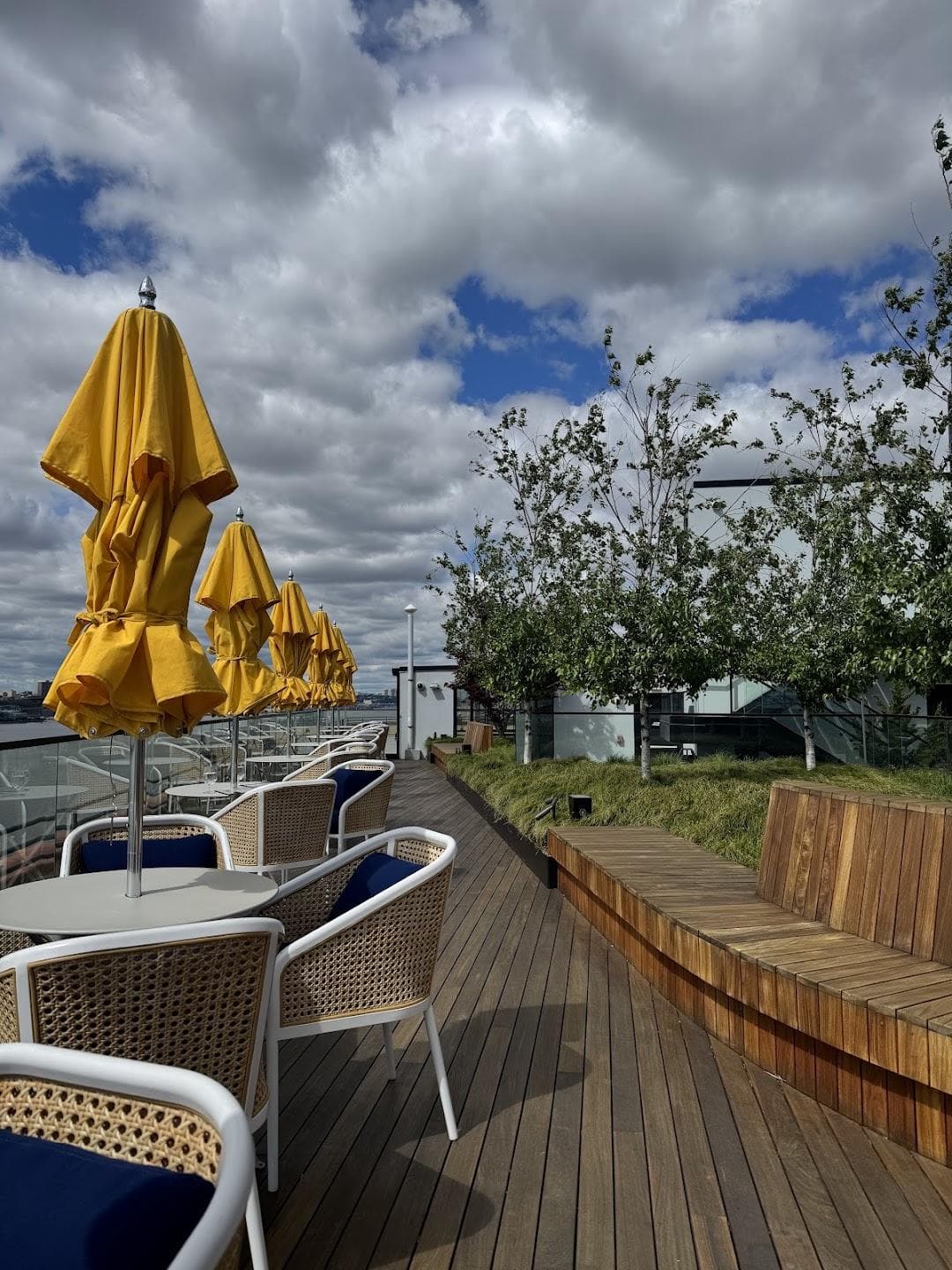 The Yacht Club photo 5