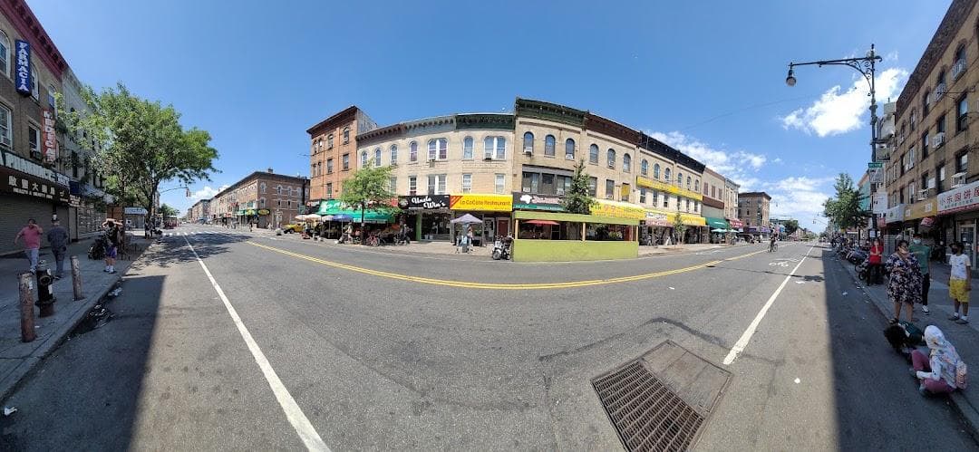 5th Avenue photo 2