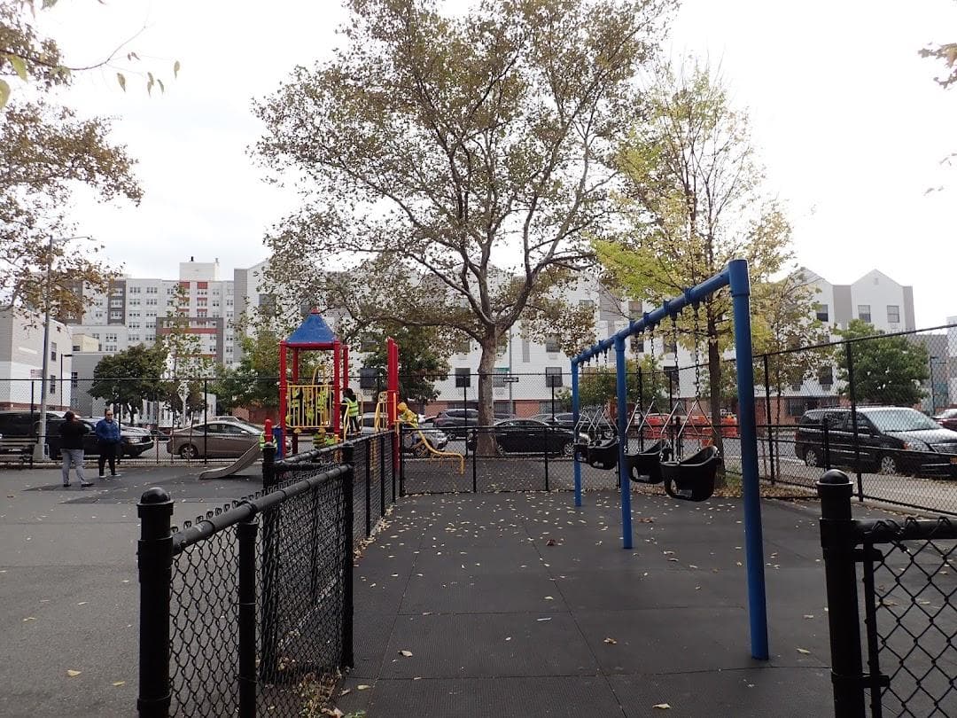 Flynn Playground photo 3