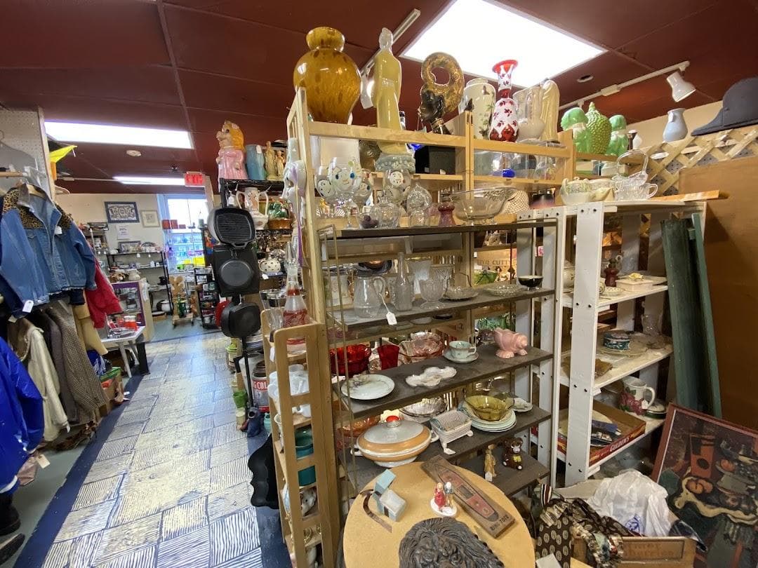 Cambridge Antique Market photo 4