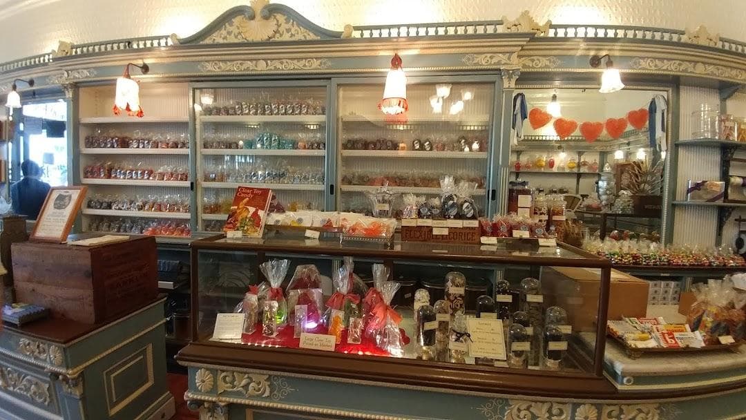 Shane Confectionery photo 3