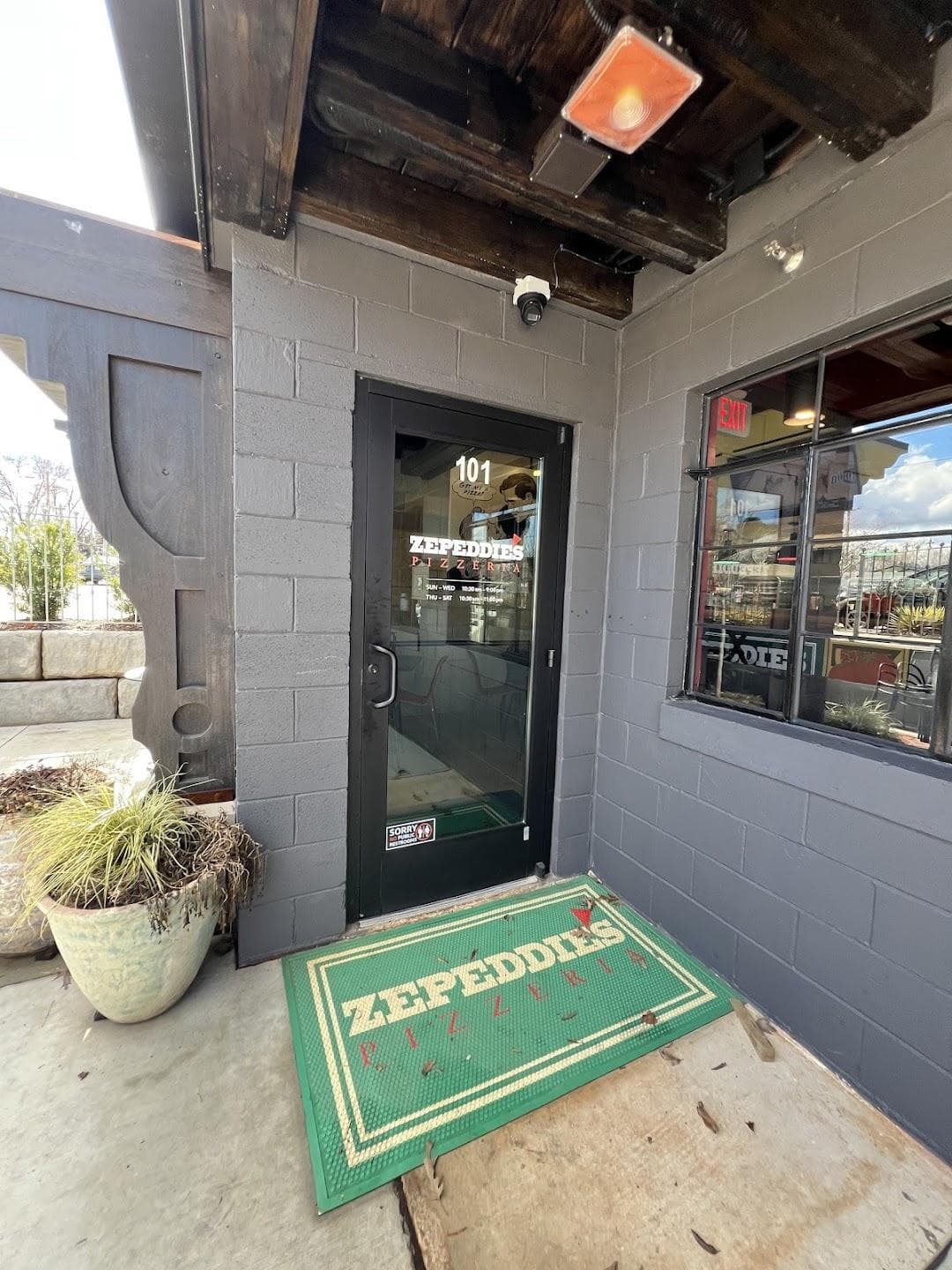 Zepeddie's Pizzeria photo 6