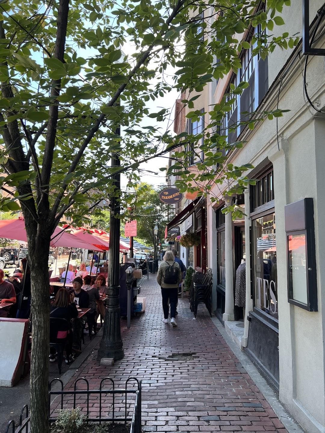 Charles Street photo 4